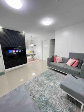 Nion's The Cozy Corner 1
